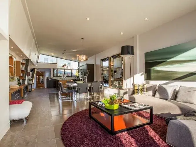 Hardwood floor refinishing Vancouver BC — DELANA Interiors flooring contractor since 1981